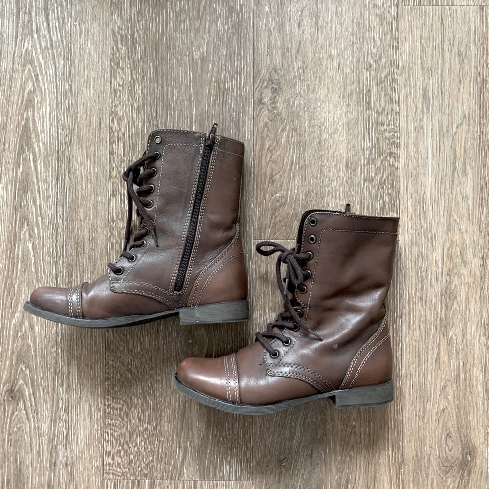 Steve Madden | Troopa Lace Up Boots | Brown | 7